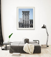 Load image into Gallery viewer, The London Building